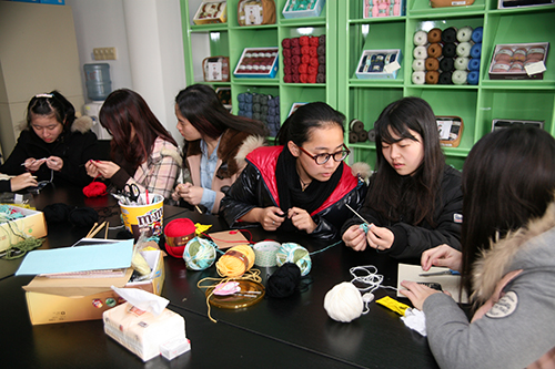 青年恒好项目“织梦坊”落户我校-考察