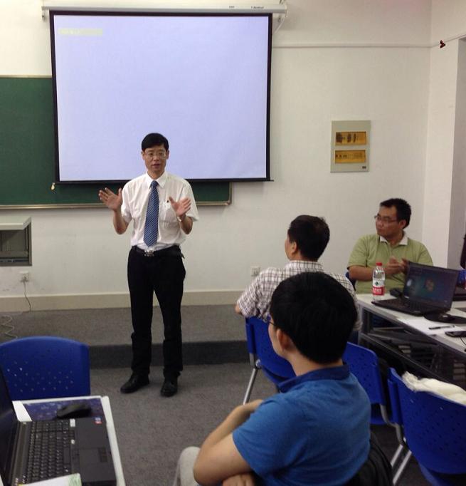 叶银忠出席培训活动并讲话