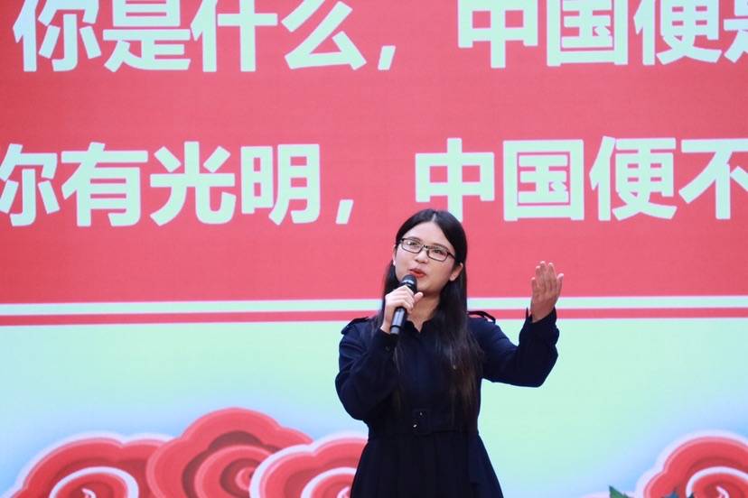 驻村第一书记、校友林丹丹现场分享投身脱贫攻坚事业的无悔追求