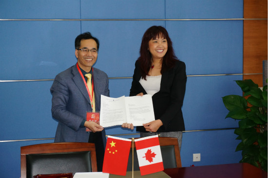 校领导亲切会见加拿大汤姆逊大学来访一行